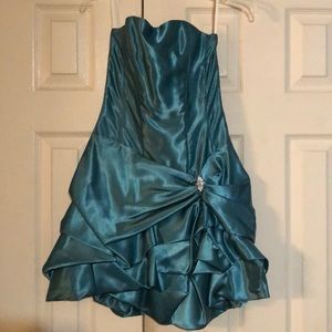 Prom Homecoming Dresses 👗